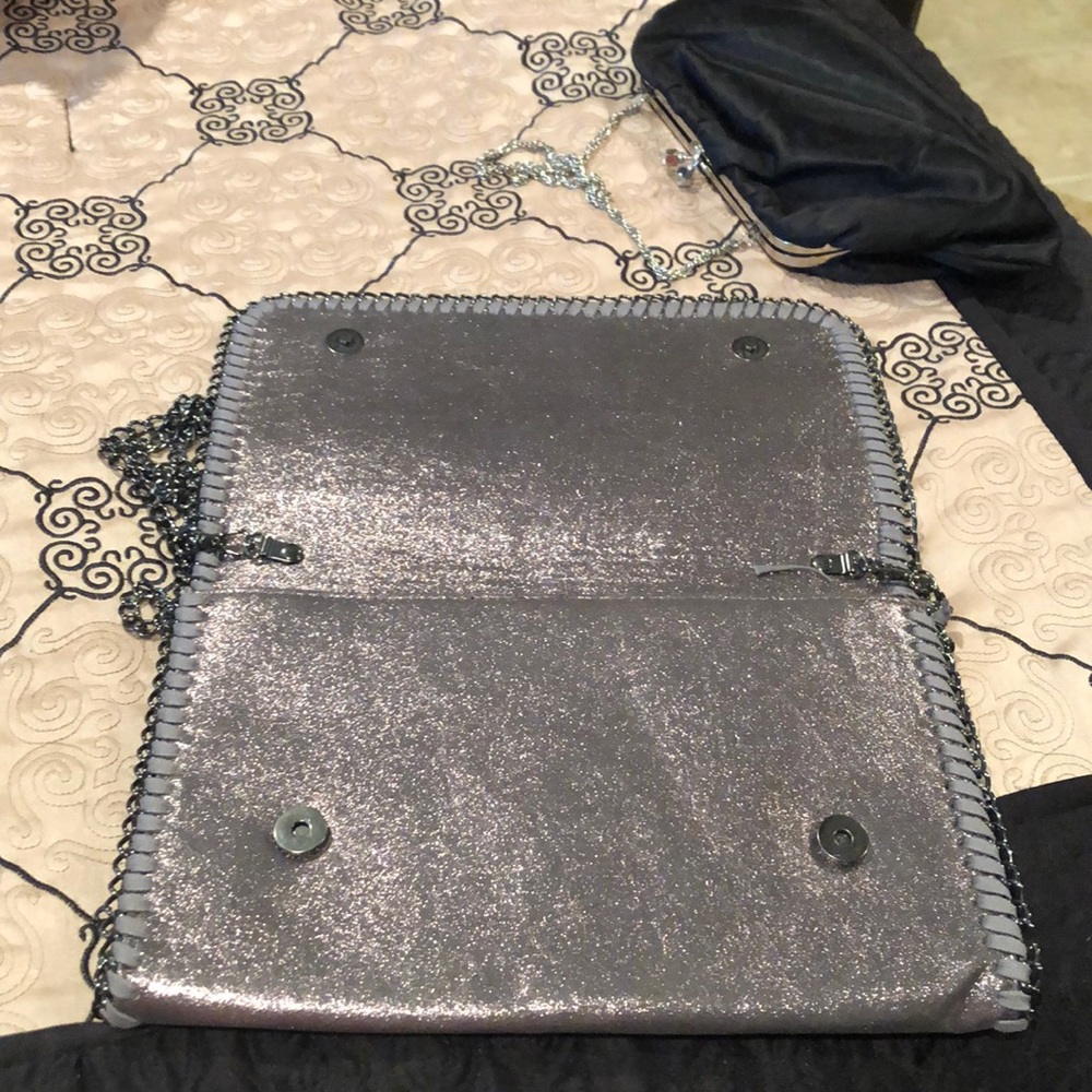 Clutch - Picture 5 of 6